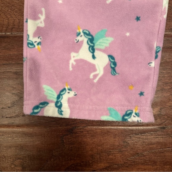 Fleece Flying Unicorn Comfy Set - Picture 9 of 10